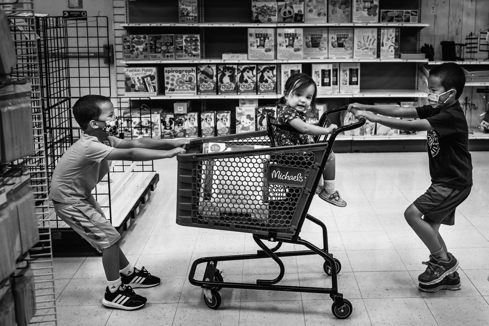 Shooting documentary with intention - children in grocery store