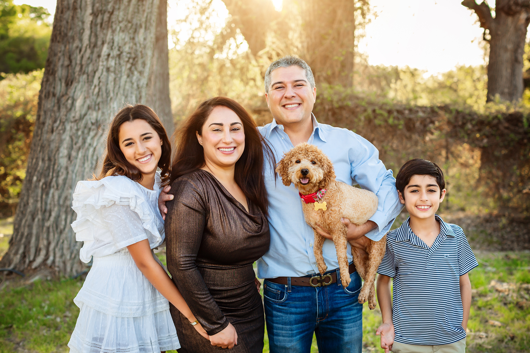 3 Tips to Build a Successful Photography Business: photo-7-family-with-dog